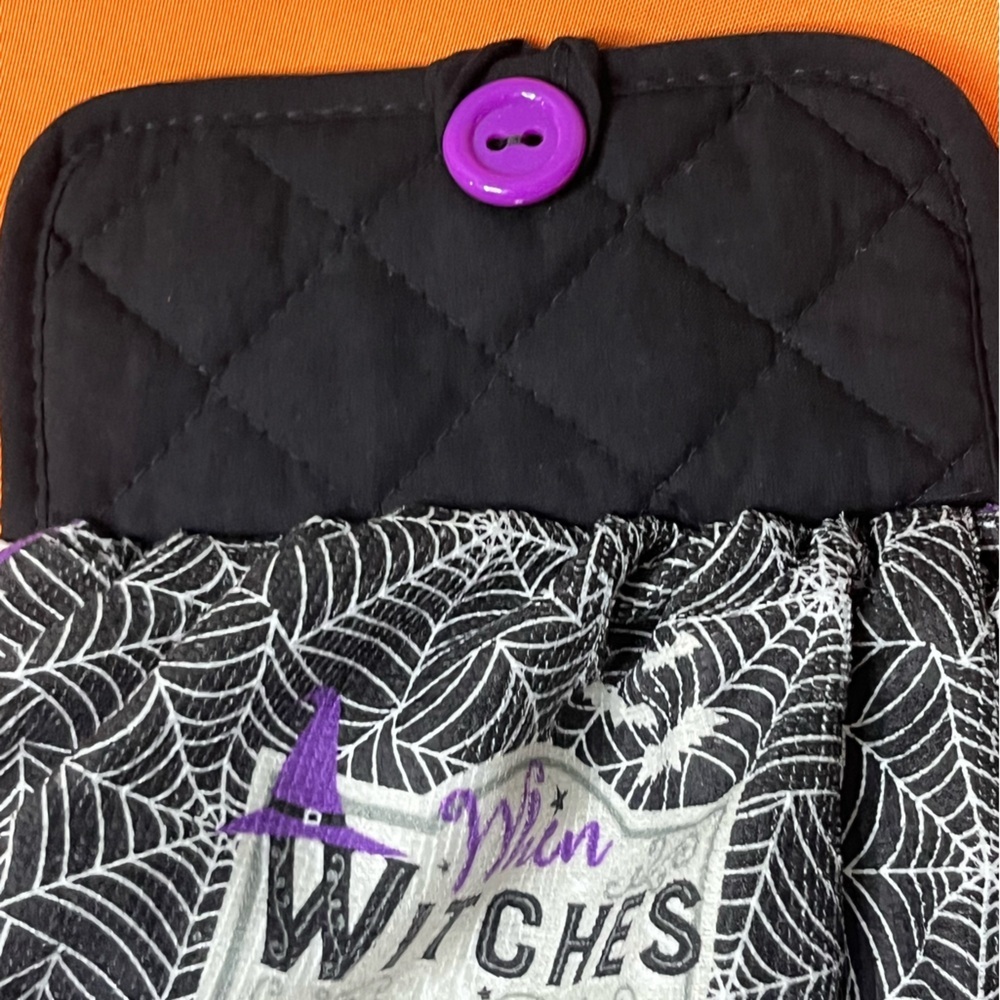 6/$25
Set of 2 Halloween Kitchen Towel Set - Black and White - Picture 10 of 11